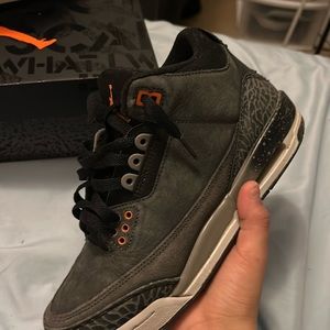 trading for jordan 4s black cats size 7.0